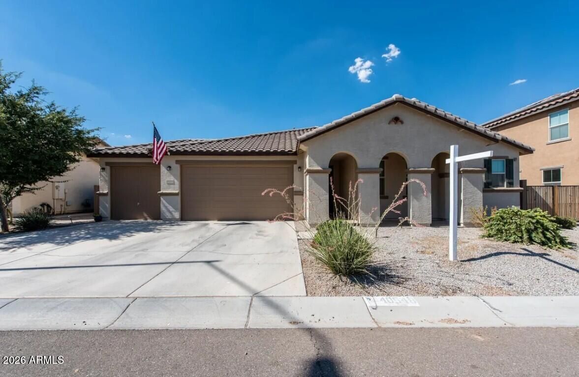 40548 W Dennis Lane