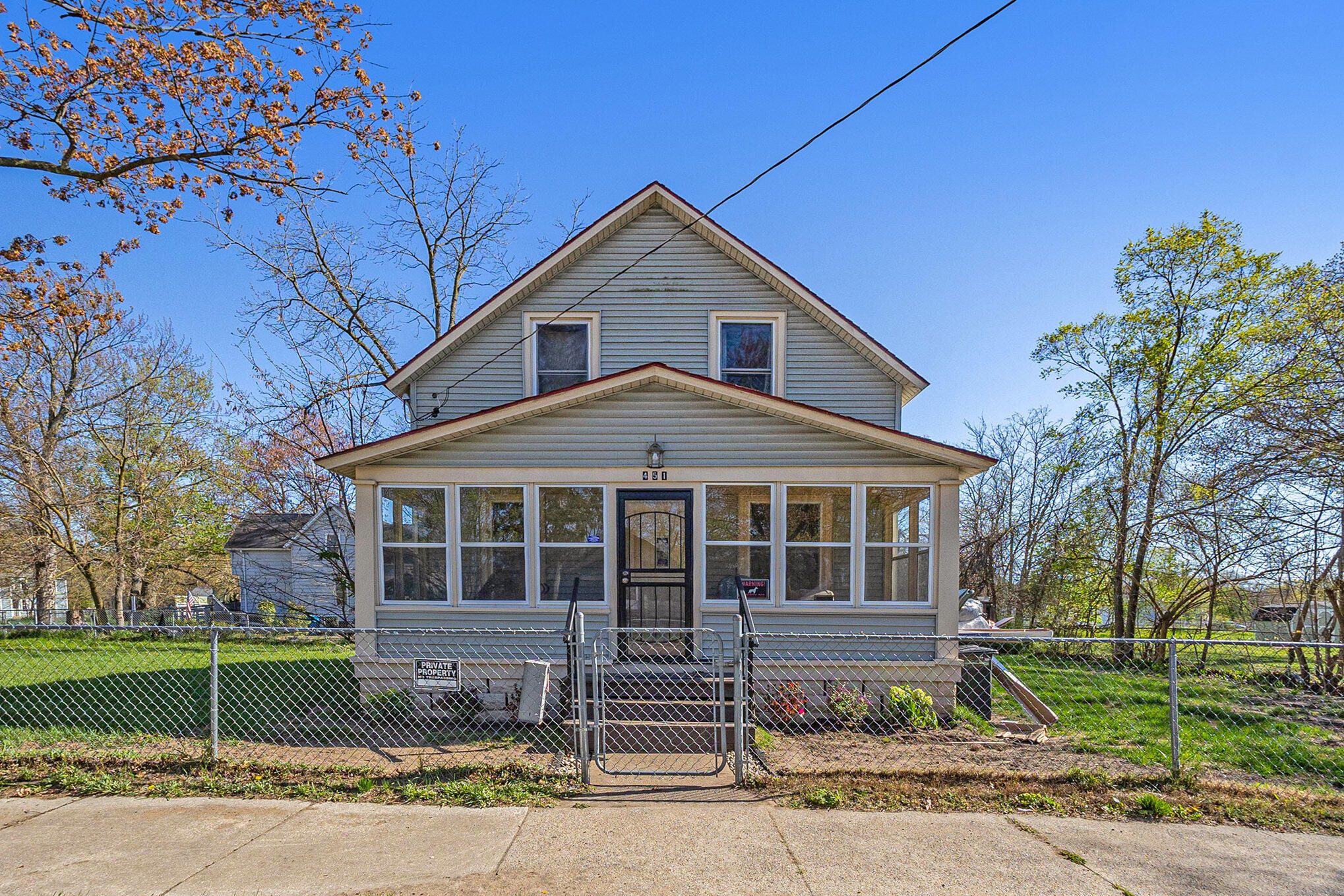 451 E Isabella Avenue