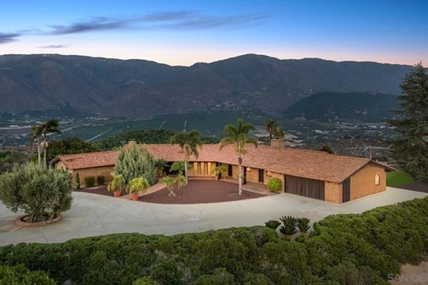 Oak Tree Ranch Pauma Valley Ca Homes For Sale Real Estate Neighborhoods Com