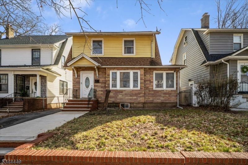 6 Hillcrest Ter