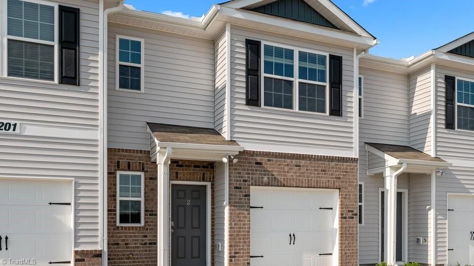 1611 Komondor Trail