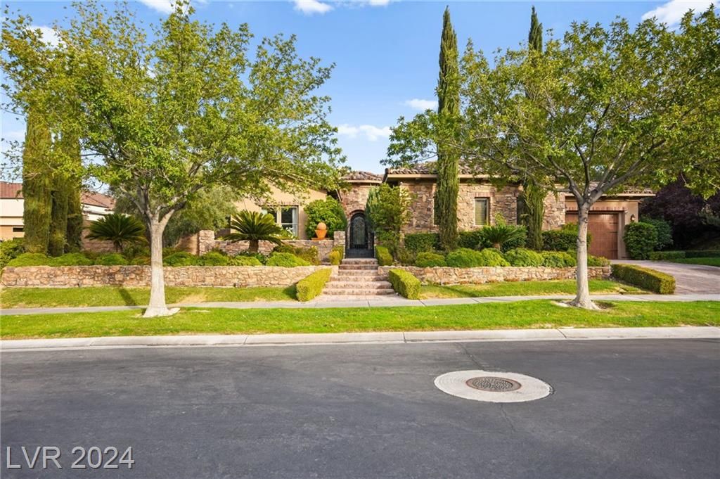 22 Vintage Ridge Drive