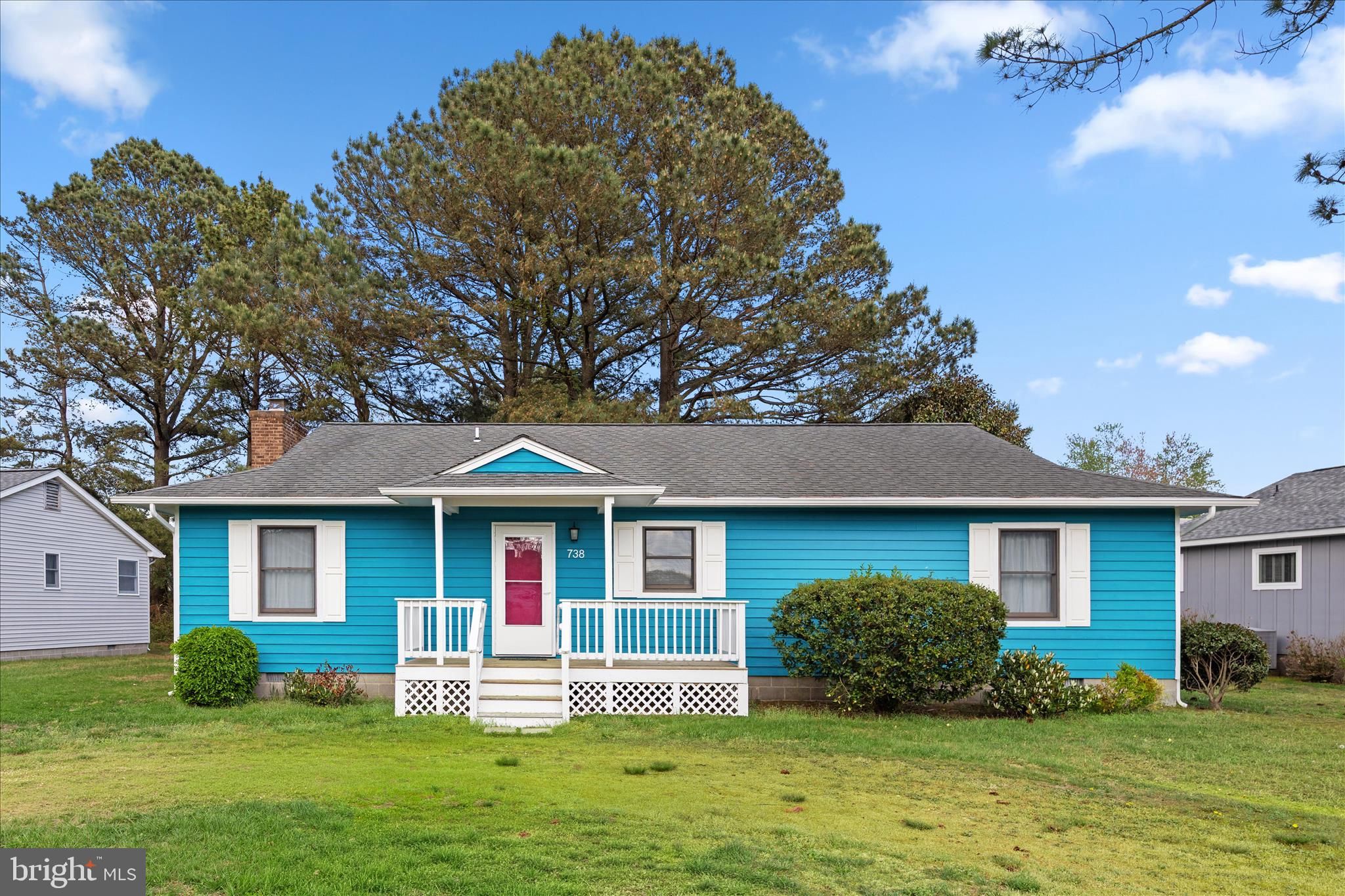 738 Fenwood Circle