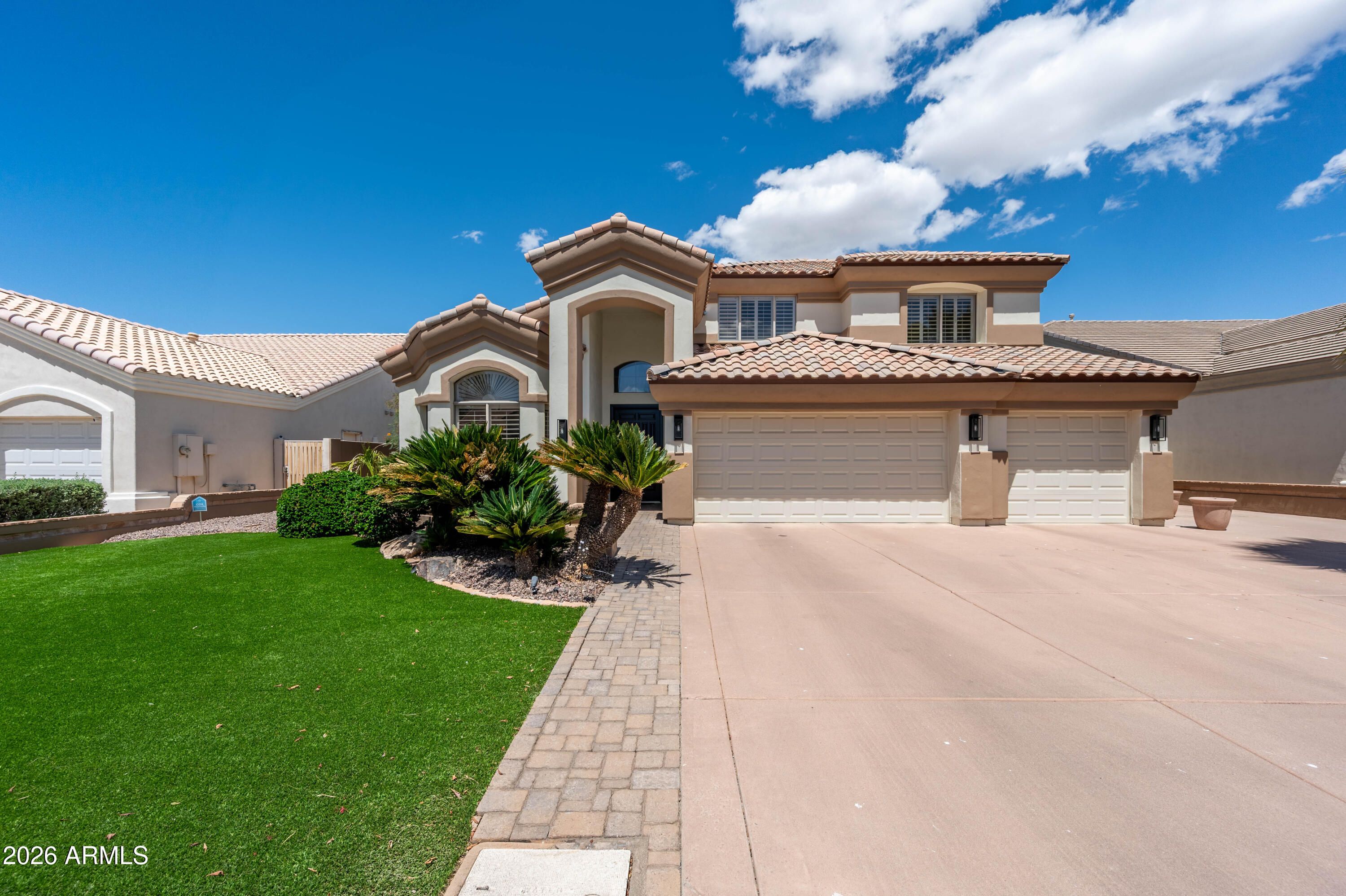 1442 E Catamaran Drive