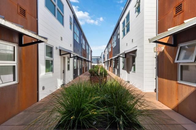 202 Panetta Avenue 1