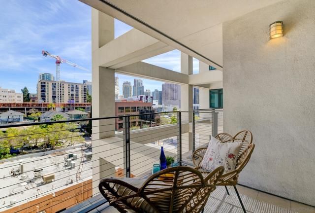 1551 4th Ave 504