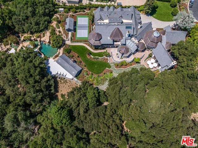 5076 Island Forest Place