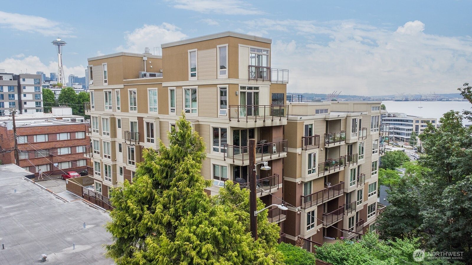 500 5th Avenue W 505