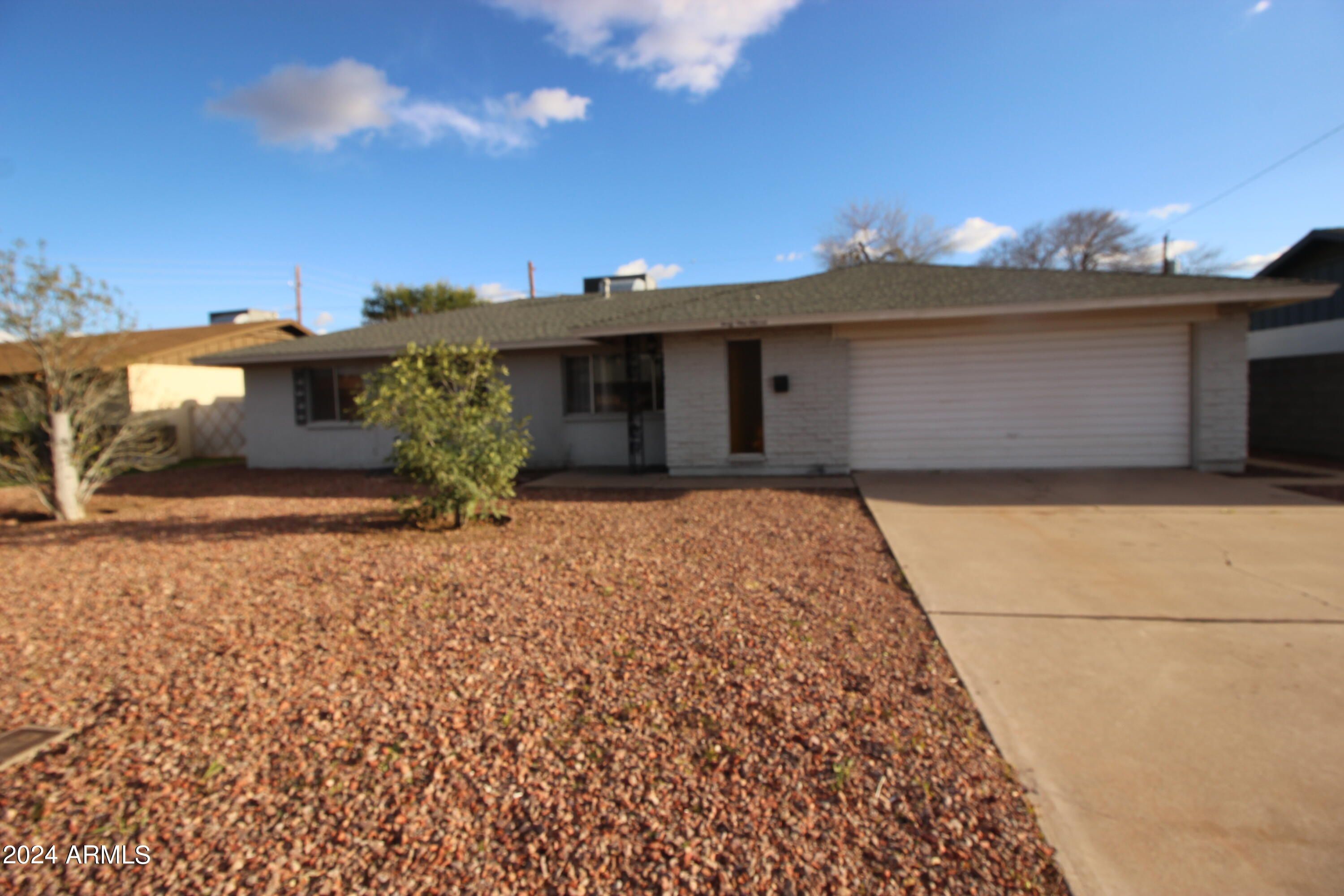 4111 W Golden Lane