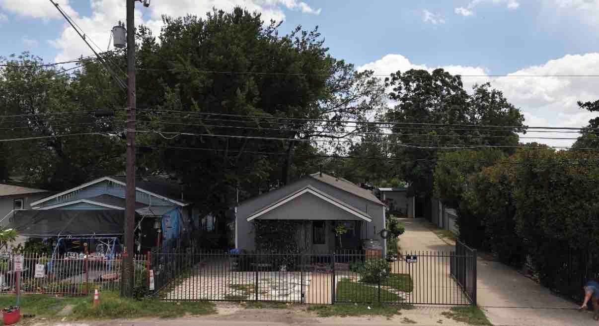 2315 E 5th Street