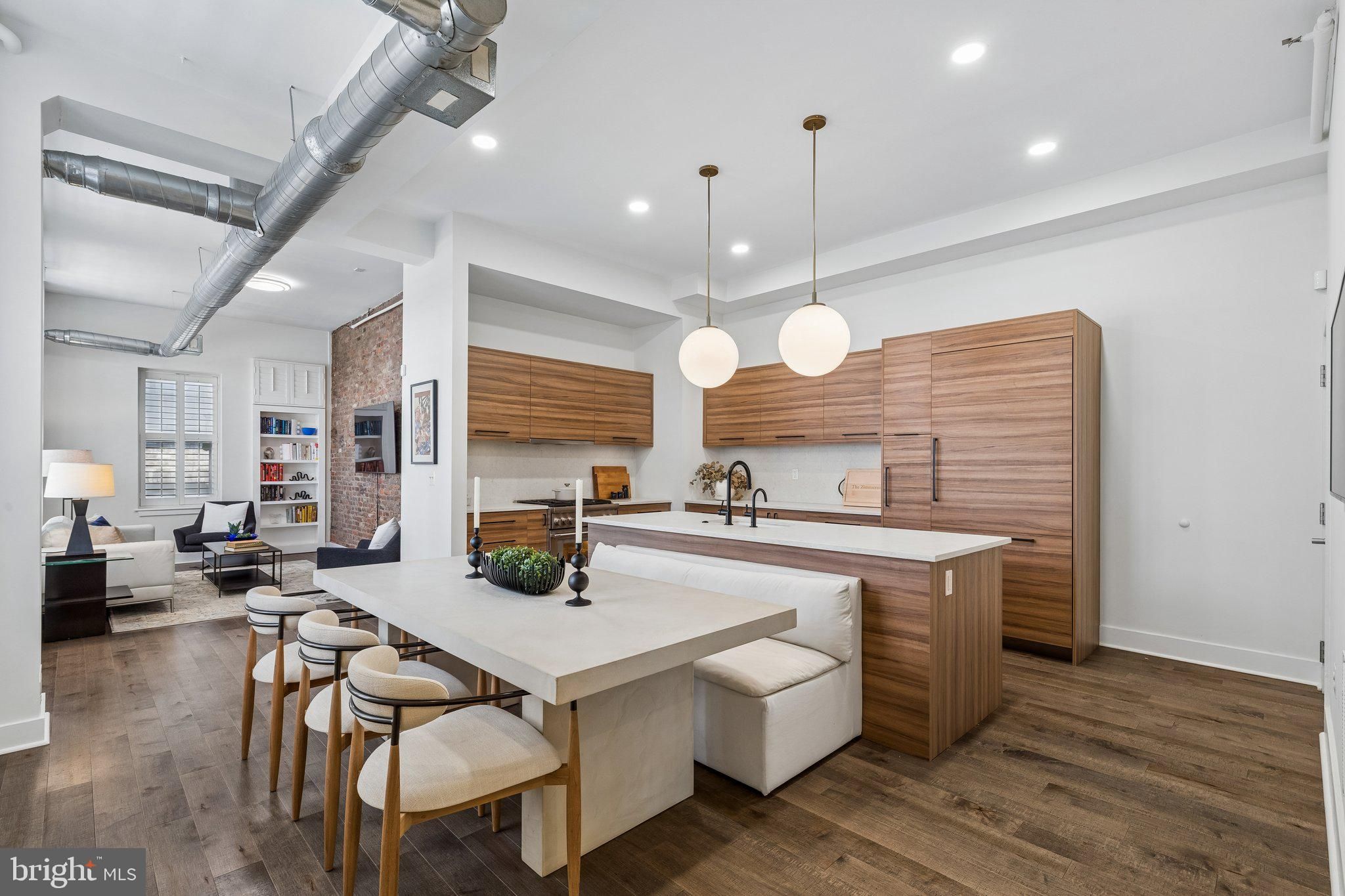 1111 Walnut Street 9G
