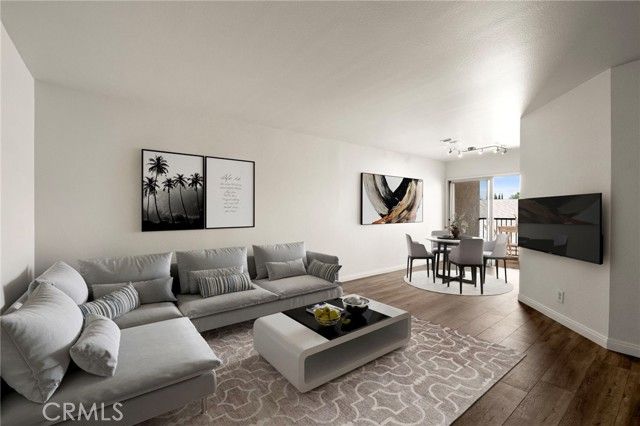 7641 Reseda Boulevard 126