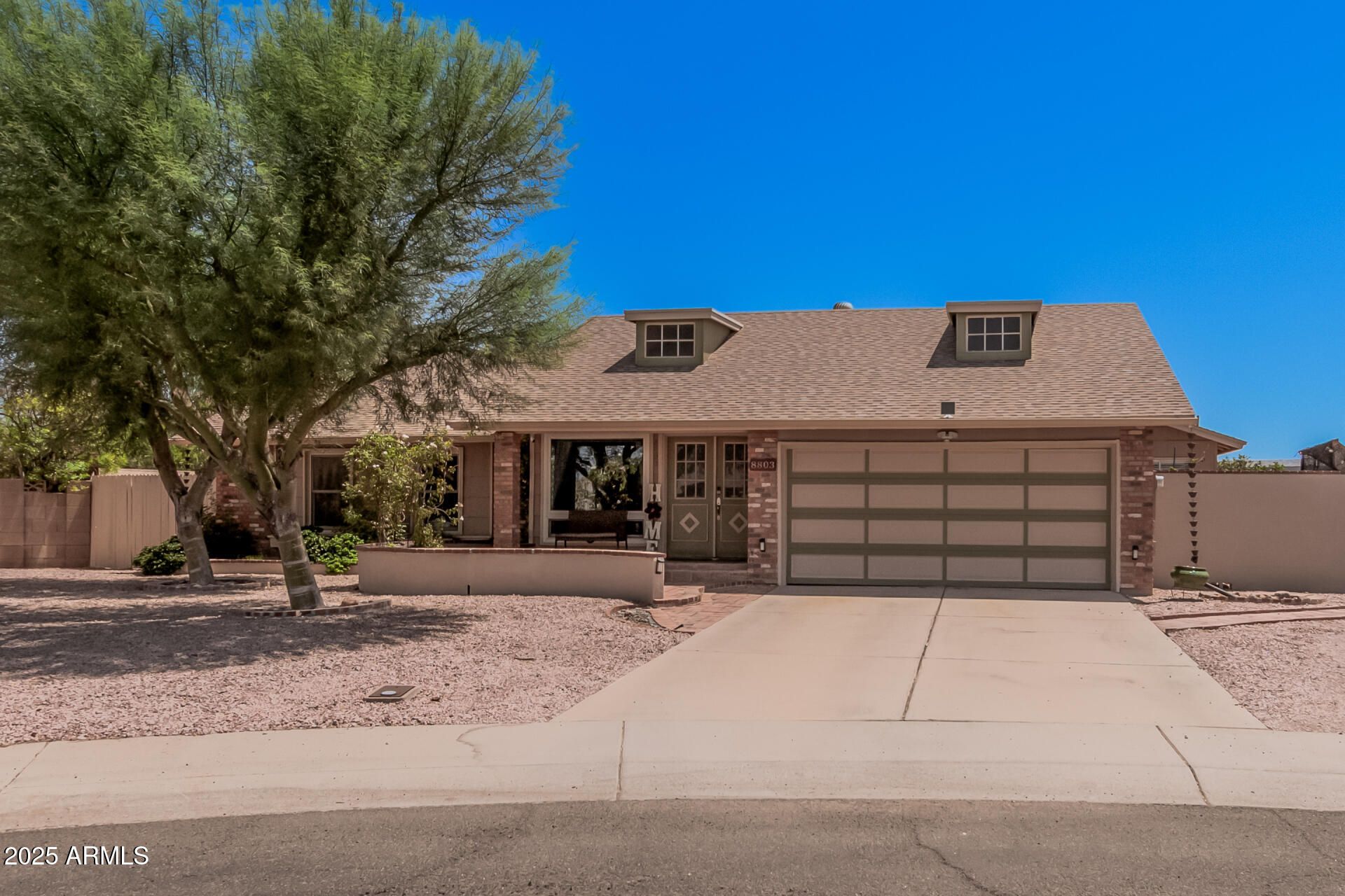 8803 N 105th Drive