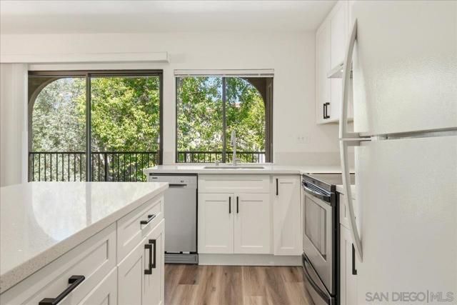 7835 Cowles Mountain Ct B38