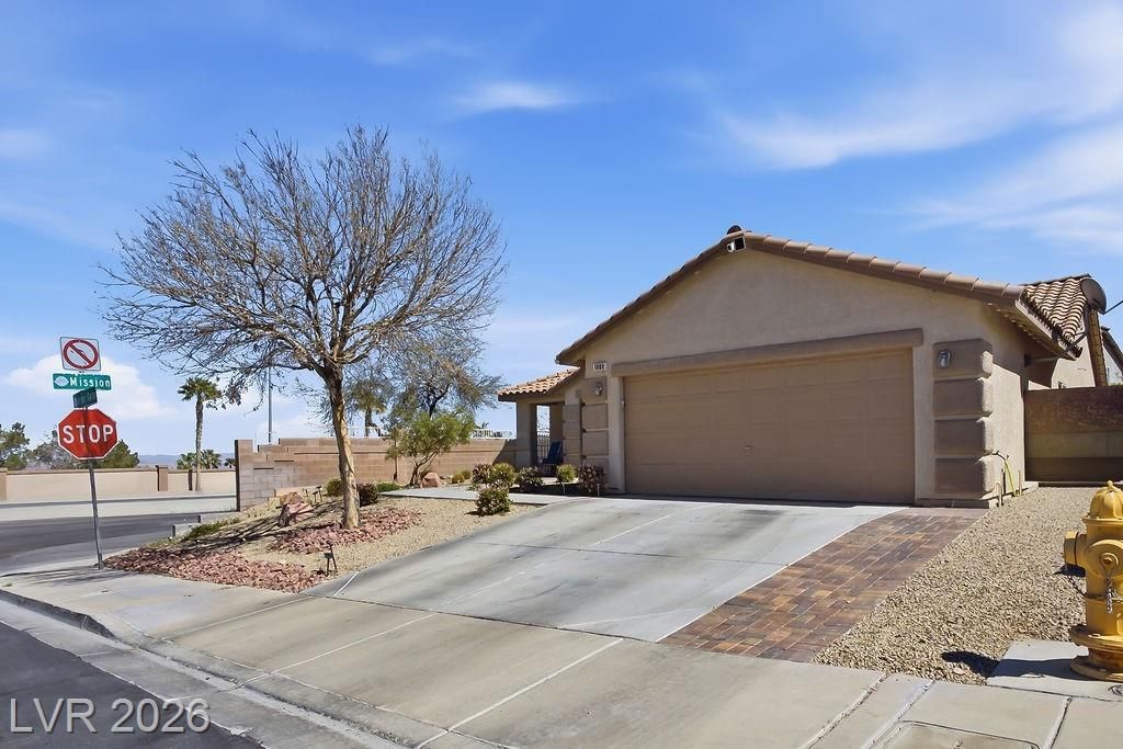 1000 Amber Gate Street