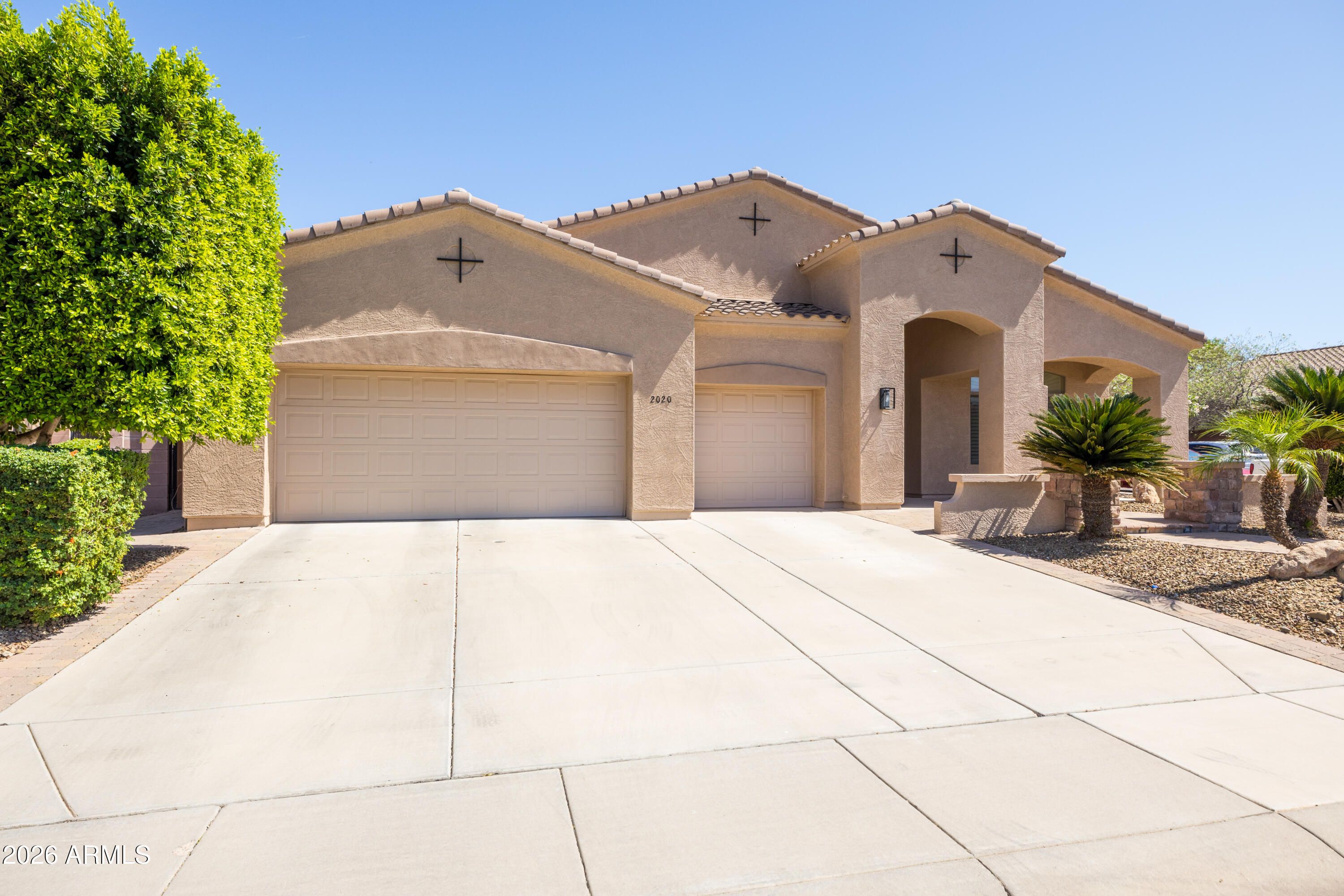 2020 W Bonanza Lane
