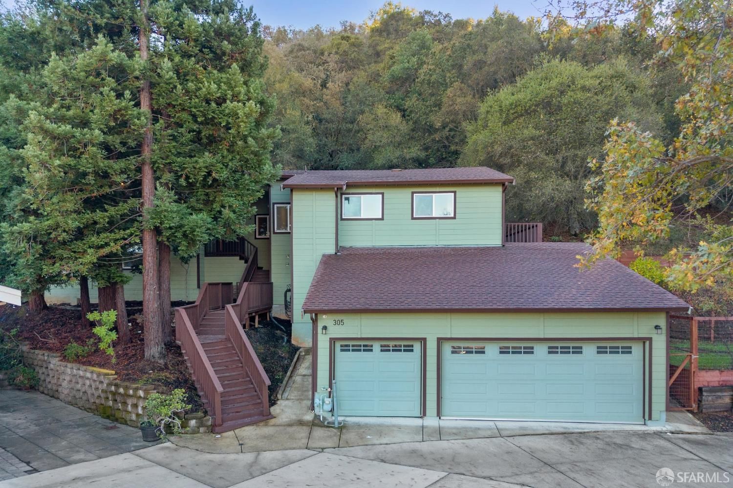 305 Lindsey Drive