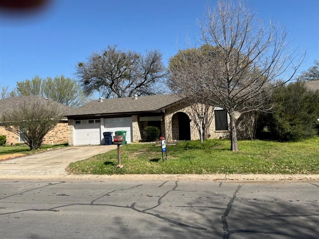 1717 Oak Tree Drive