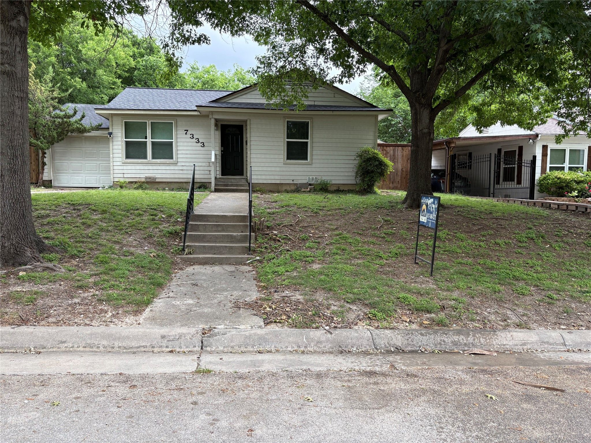 7333 Brazos Avenue