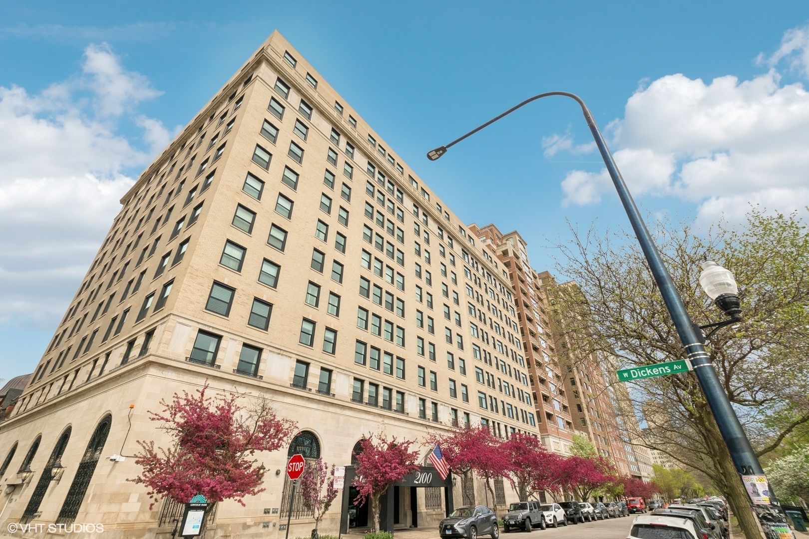 2100 N Lincoln Park West 5AN