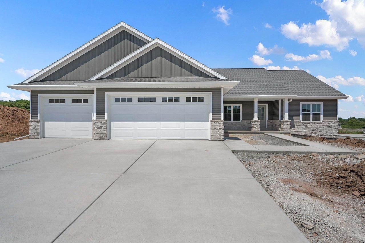 3894 Hawk Ledge Circle