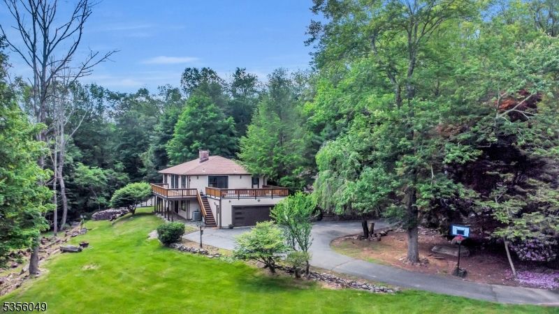142 Decker Rd