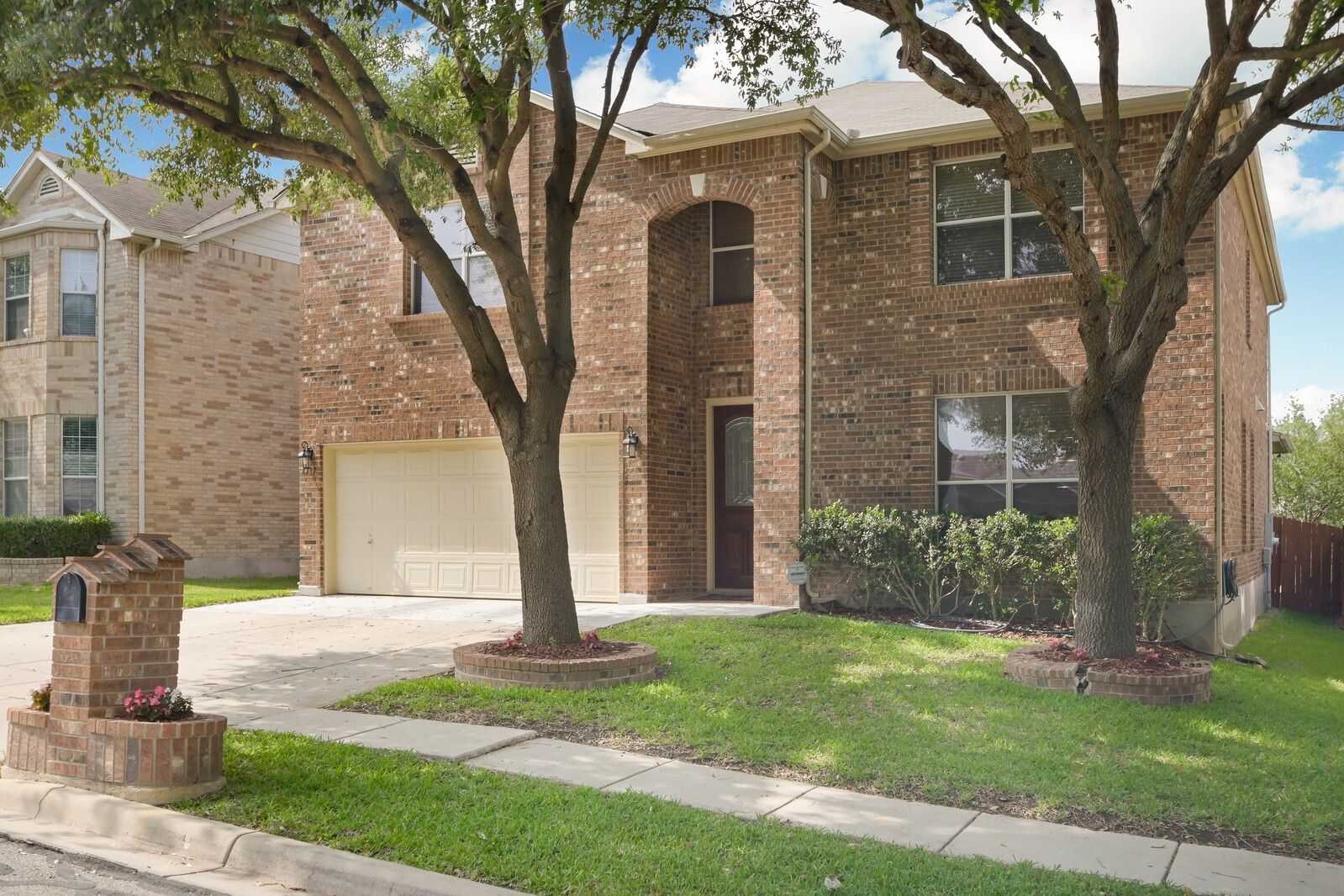 6737 Riverwood