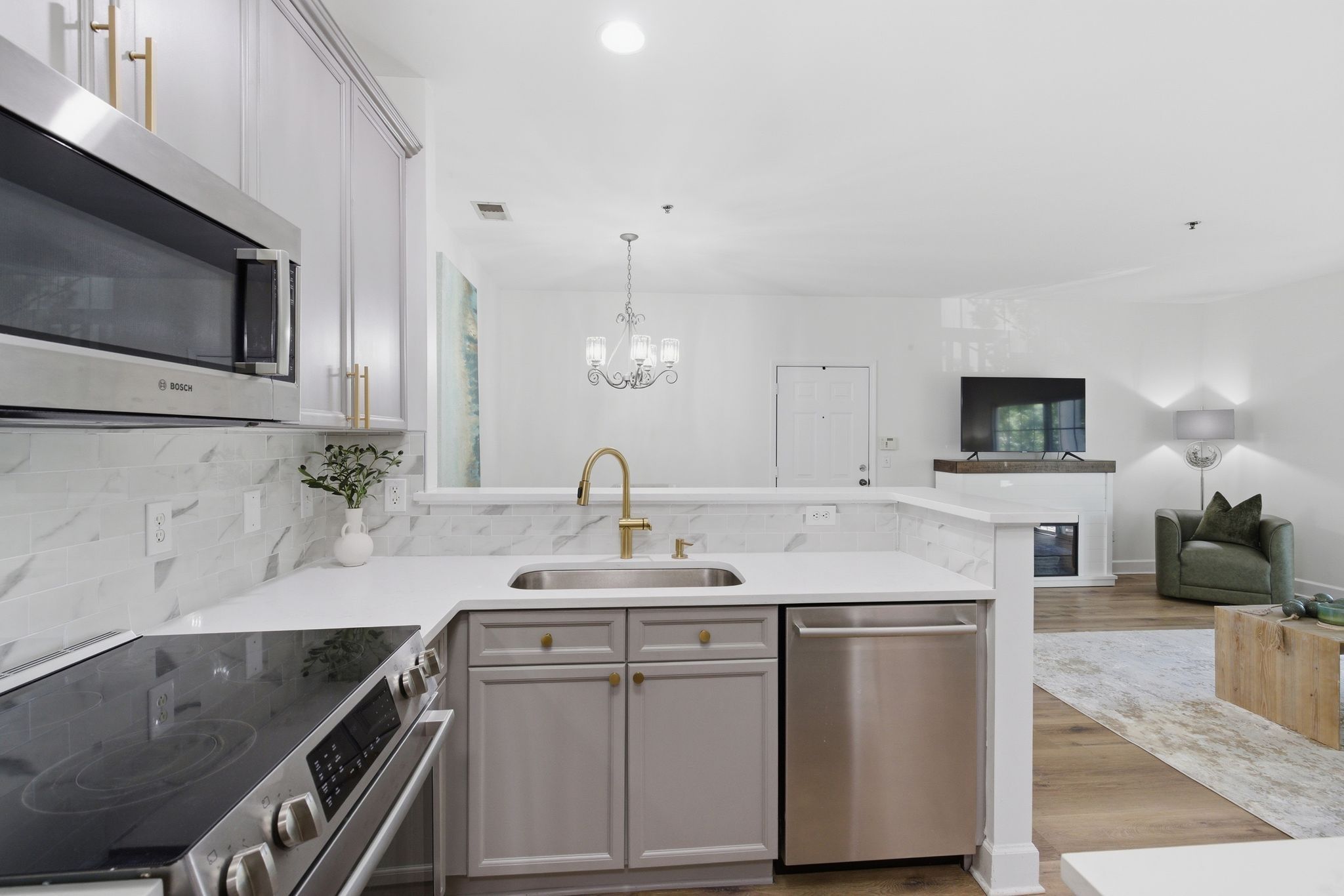 7003 Lenox Village Drive B9