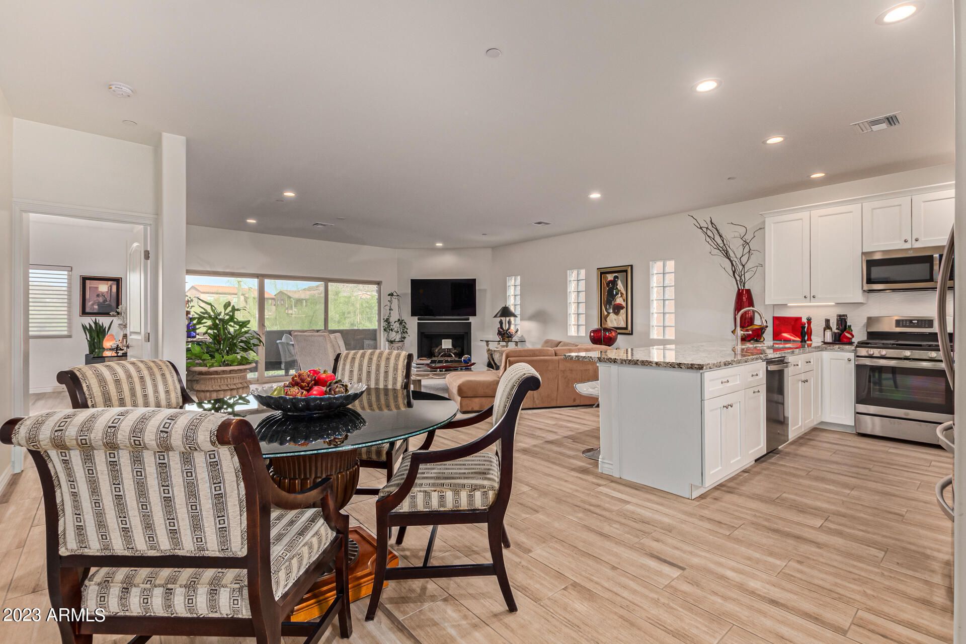 6145 E Cave Creek Road 207
