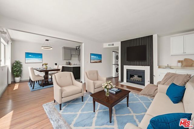 15015 Sherman Way 316