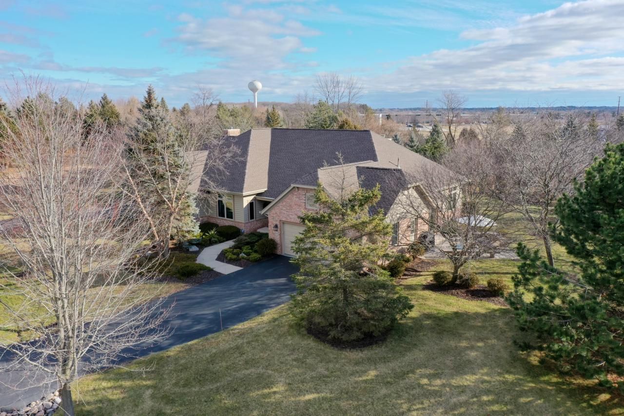 10708 North Essex Court