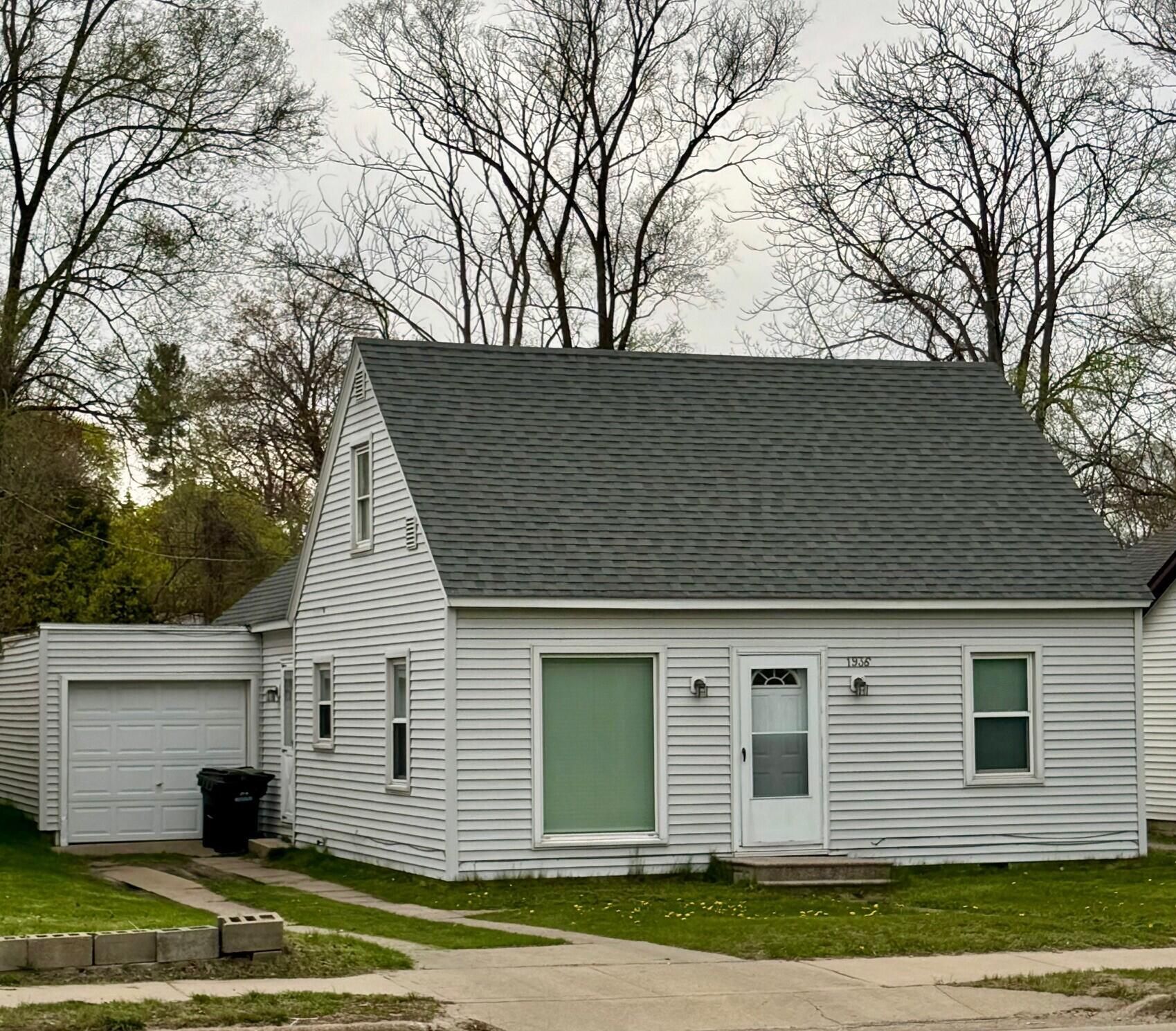 1936 W Sherman Boulevard
