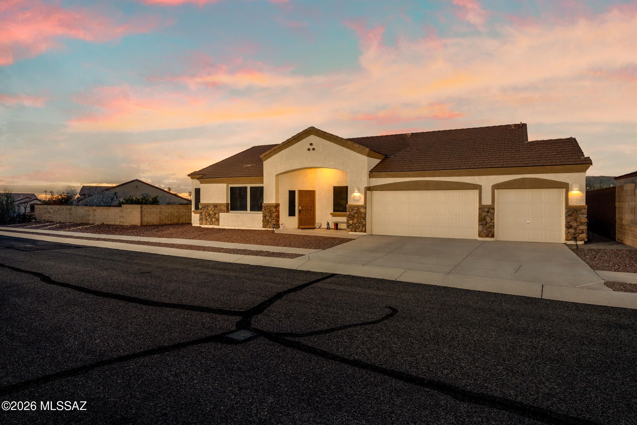 10151 E Corte Madera Fina