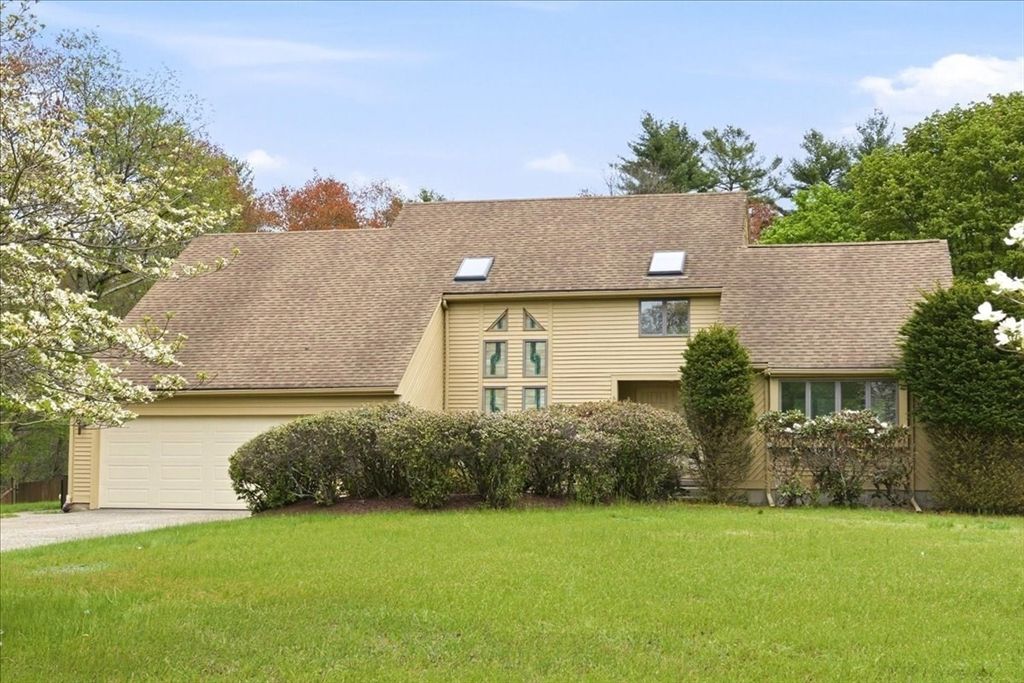 6 Hoover Rd