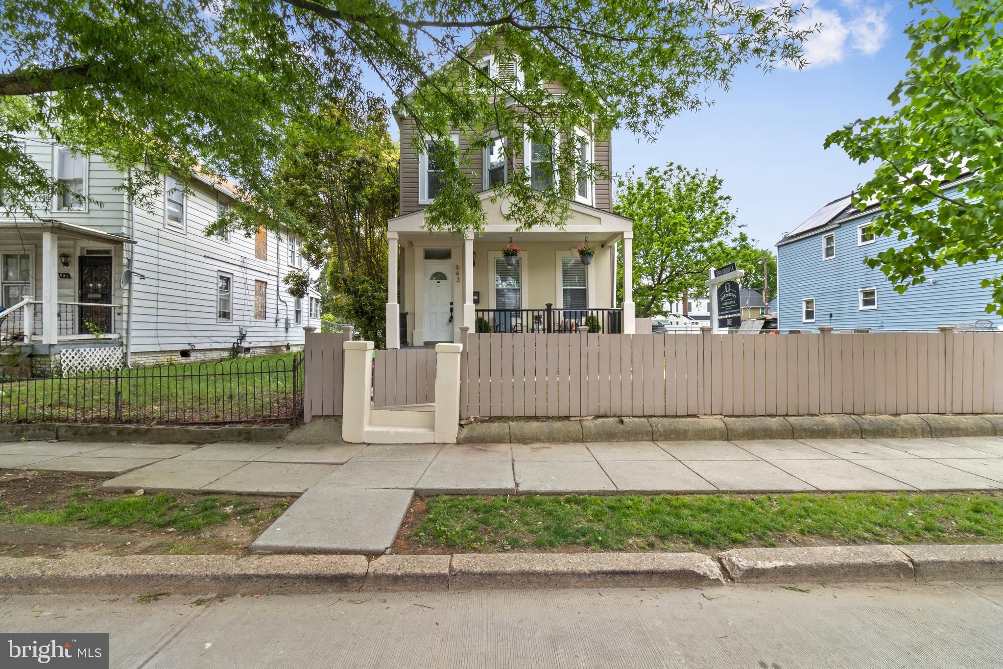 643 Raleigh Place Se