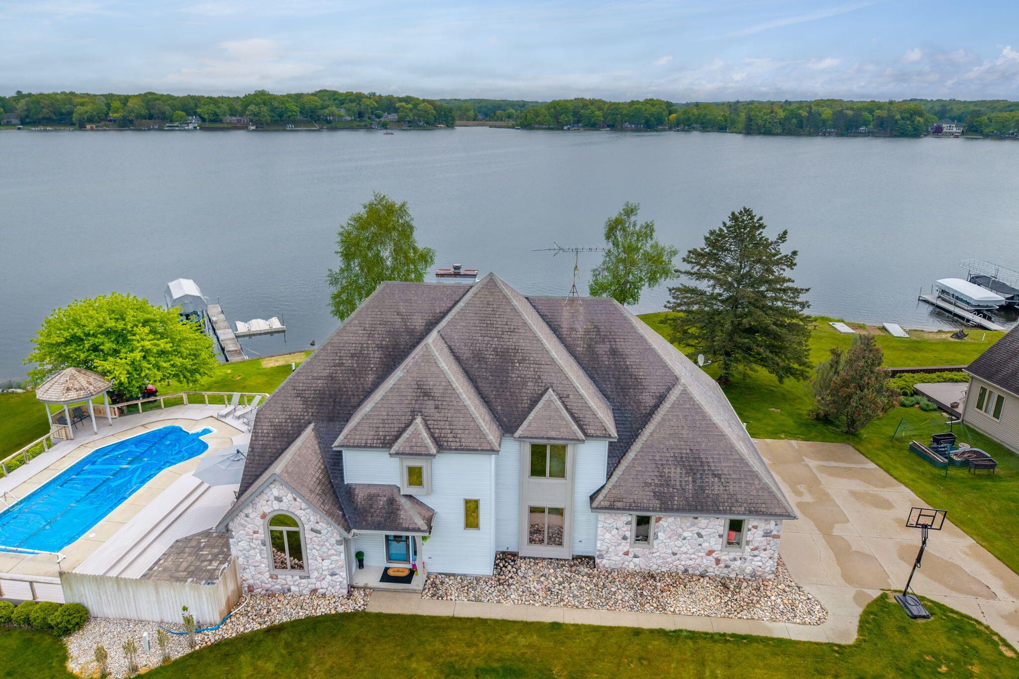 10860 Apple Court