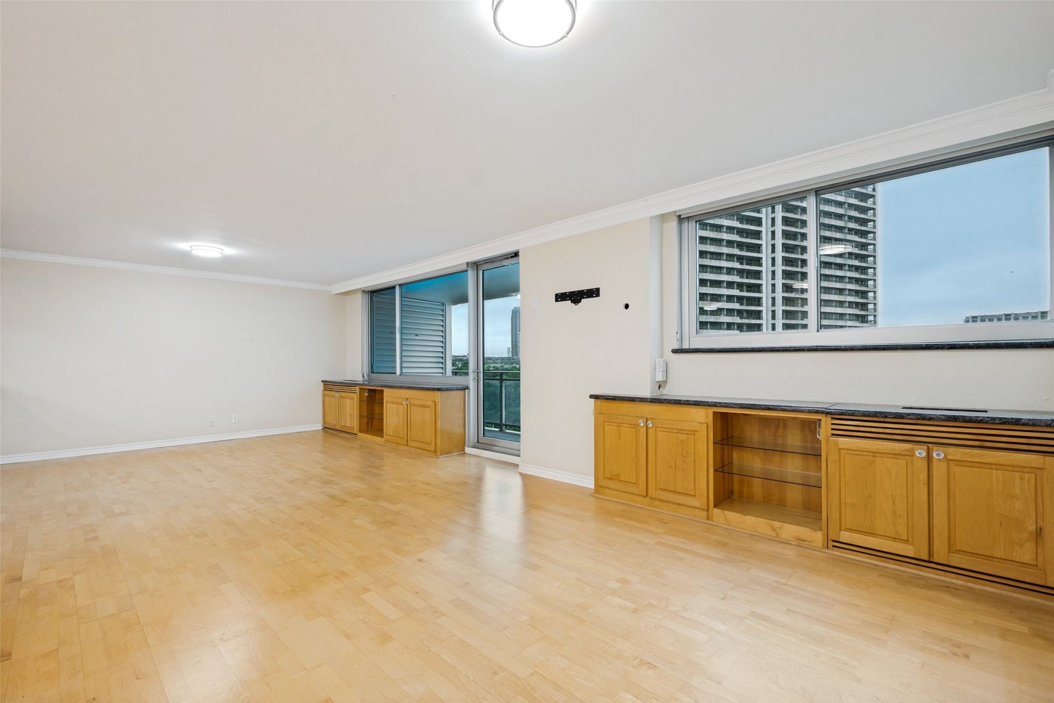 3883 Turtle Creek Boulevard 914