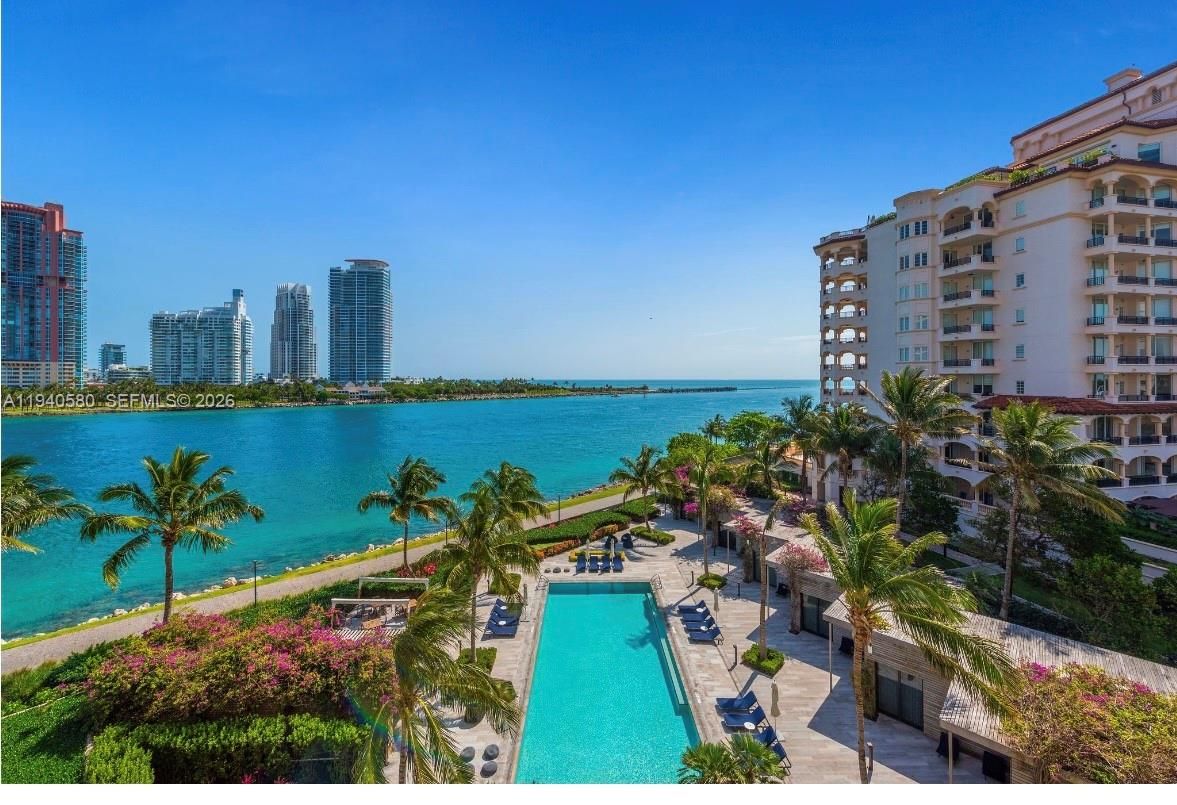 7055 Fisher Island Drive 7055
