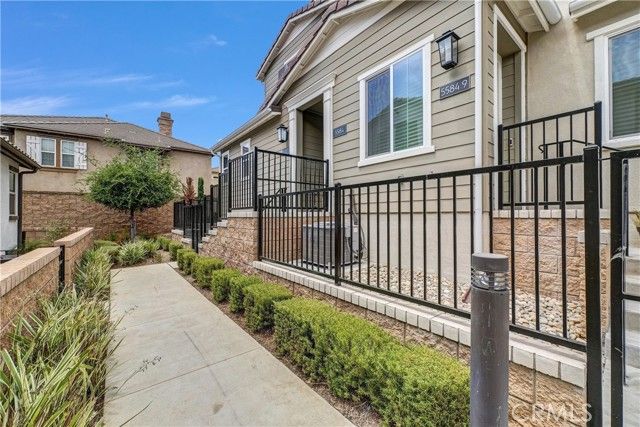 5584 Kate Way 10