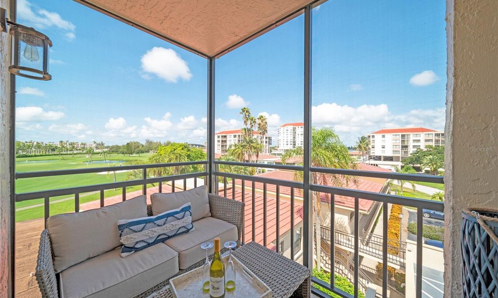 Casa Del Mar Condominiums