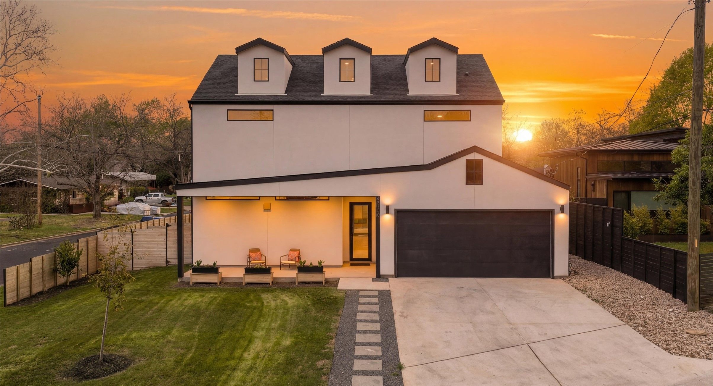 4706 Richmond Avenue