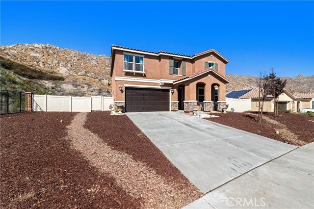 468 Qeweewish Avenue