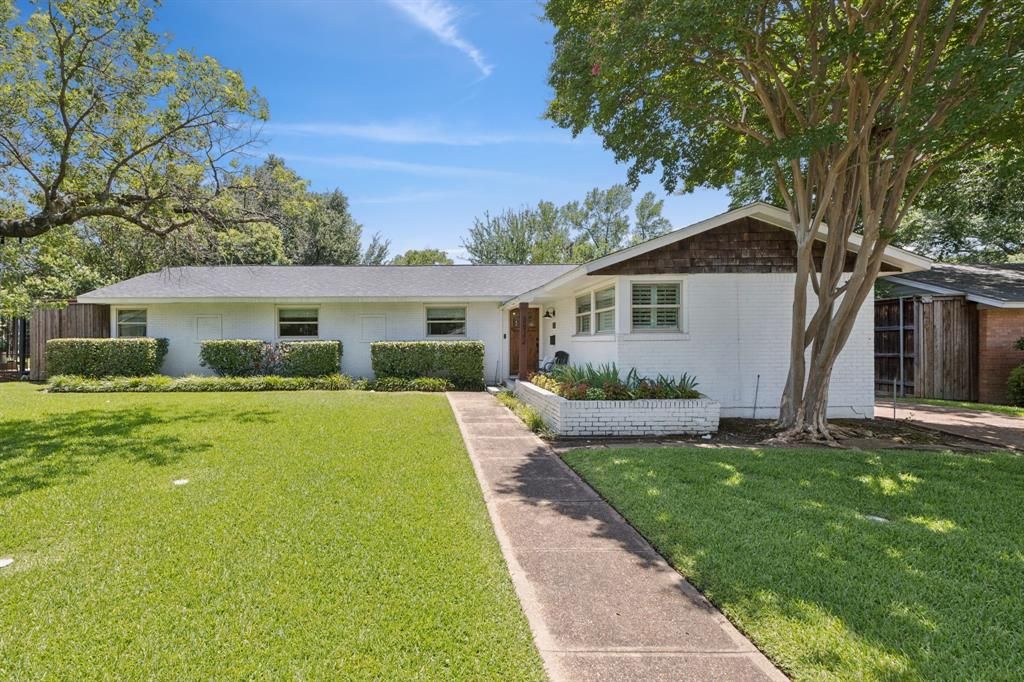 3522 Woodleigh Drive