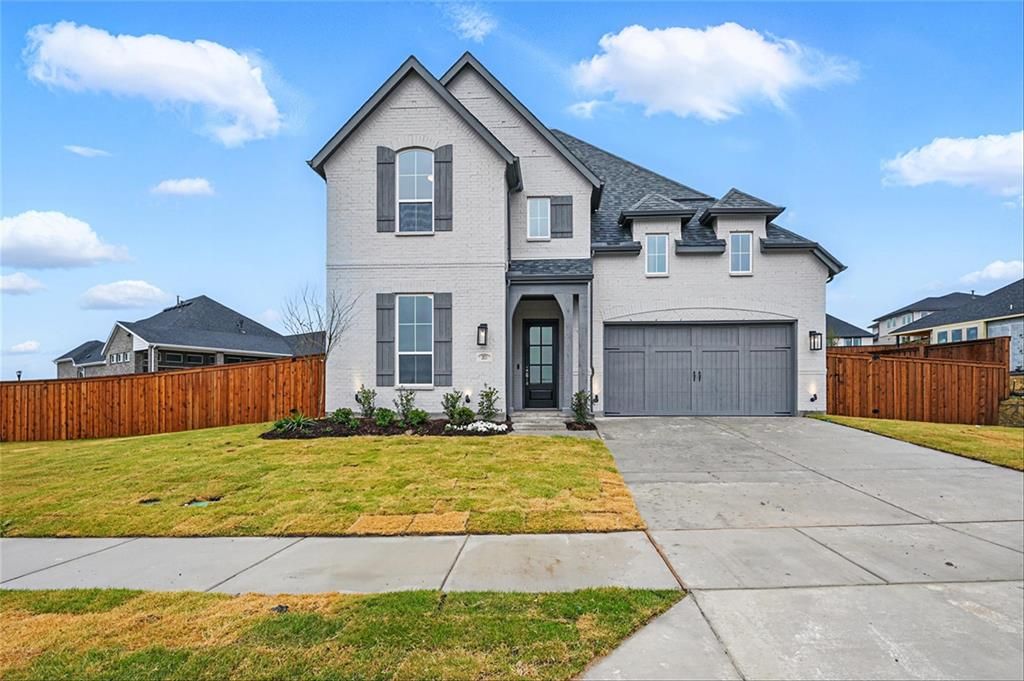2021 Rolling Oaks Drive