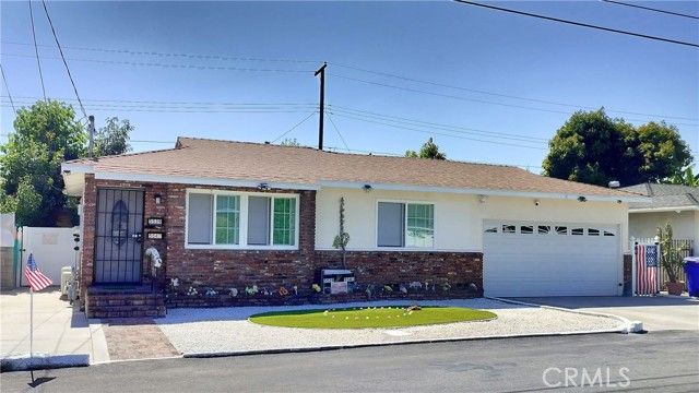 5539 N Willard Ave