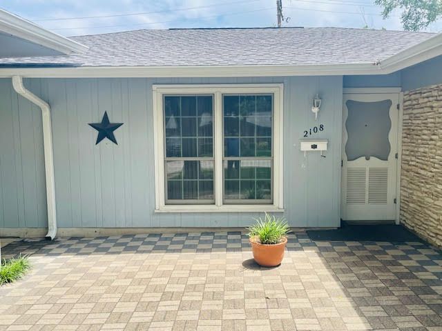 2108 Lanier Drive