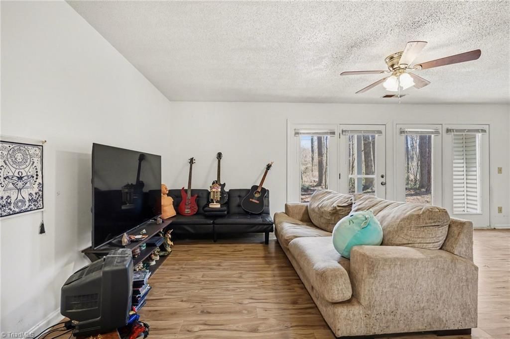 2326 W Vandalia Road B