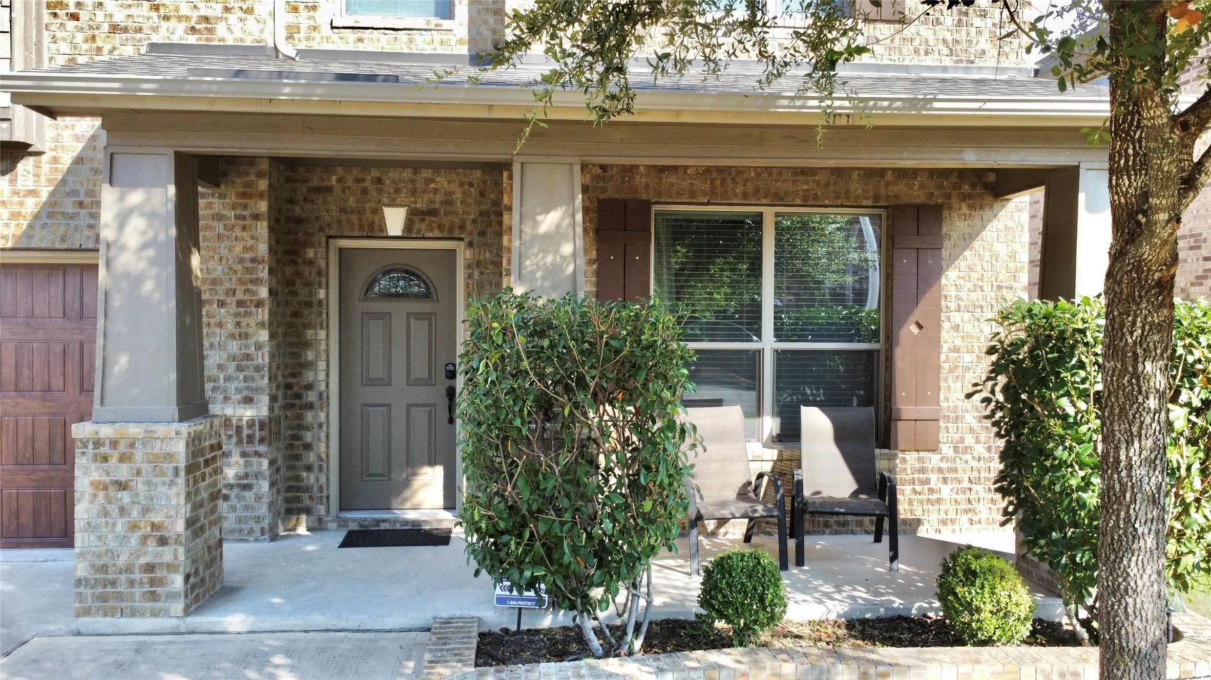 1712 Uhland Drive