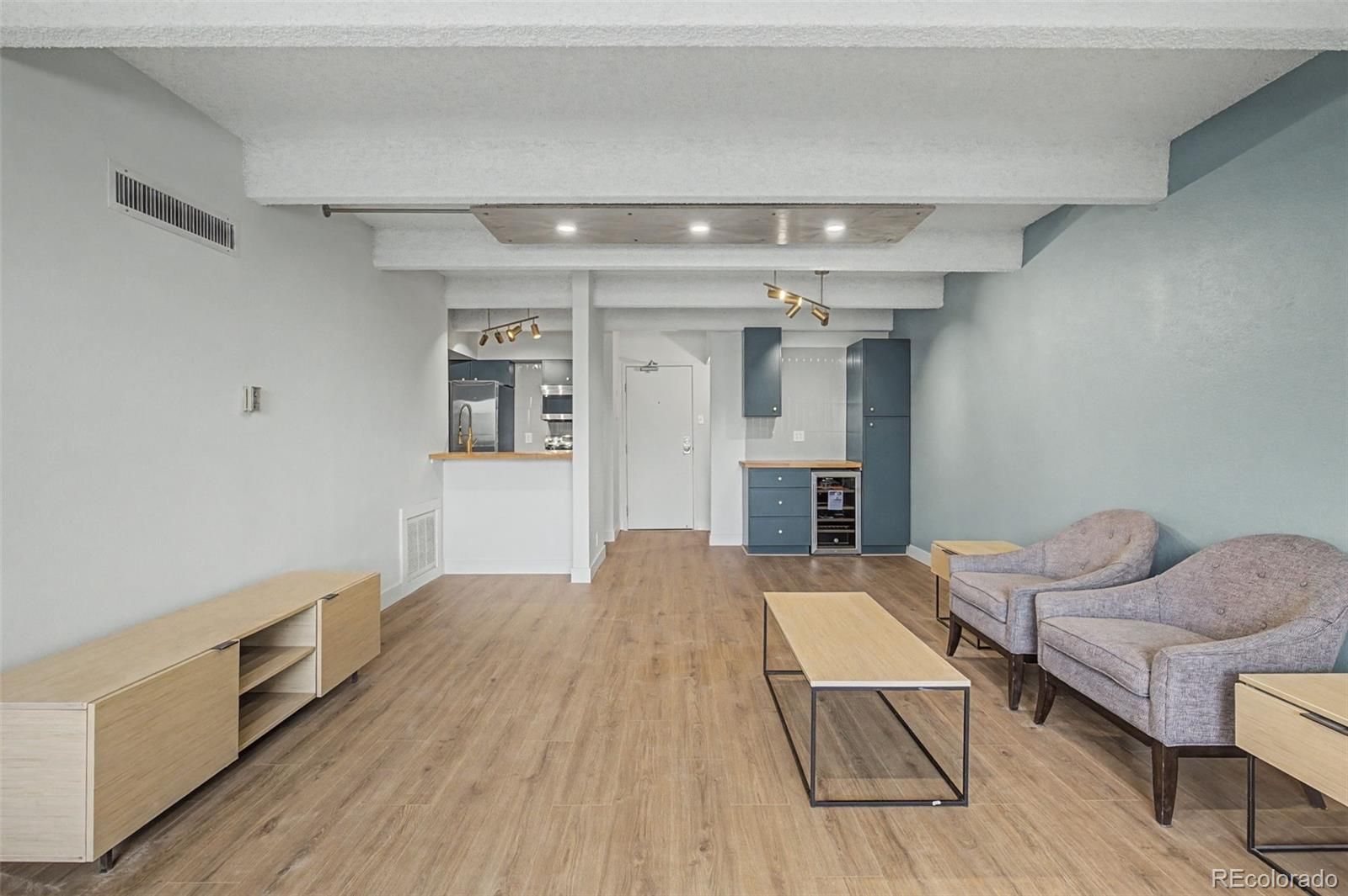 777 N Washington Street 201