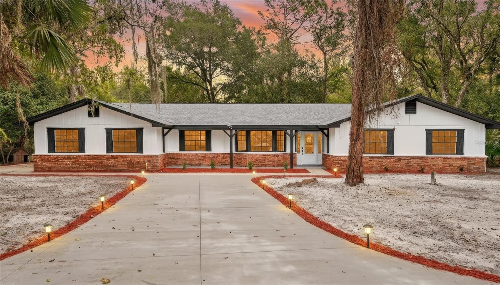 310 Country Circle Drive W